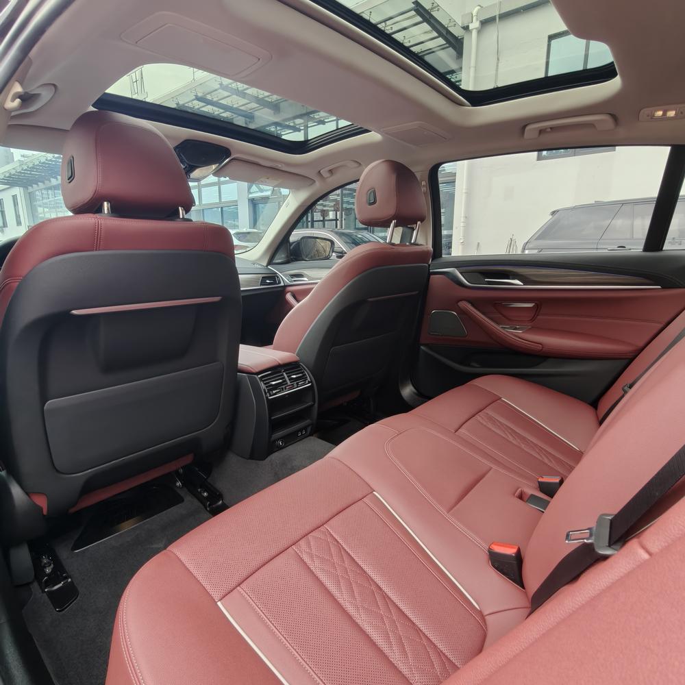 BMW BMW 5-Series
