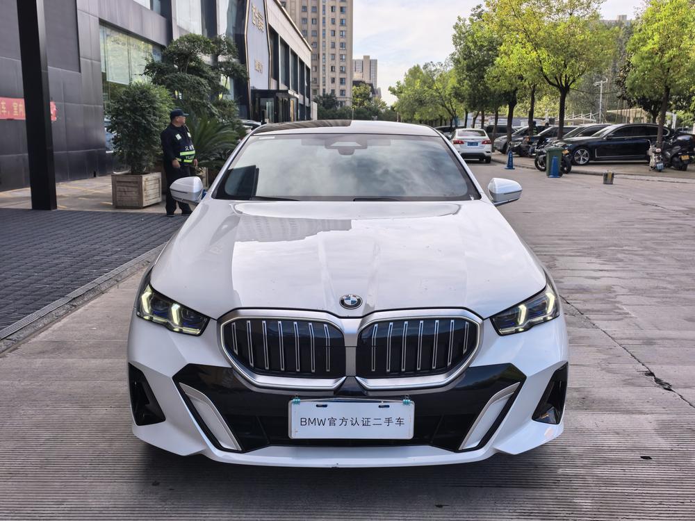 BMW BMW 5-Series