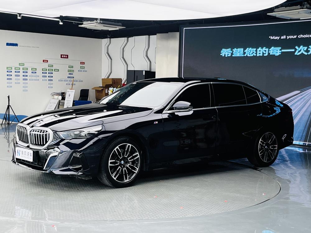 BMW BMW 5-Series