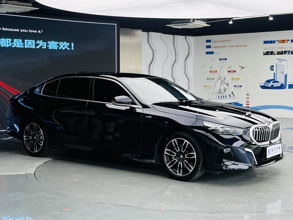 BMW BMW 5-Series