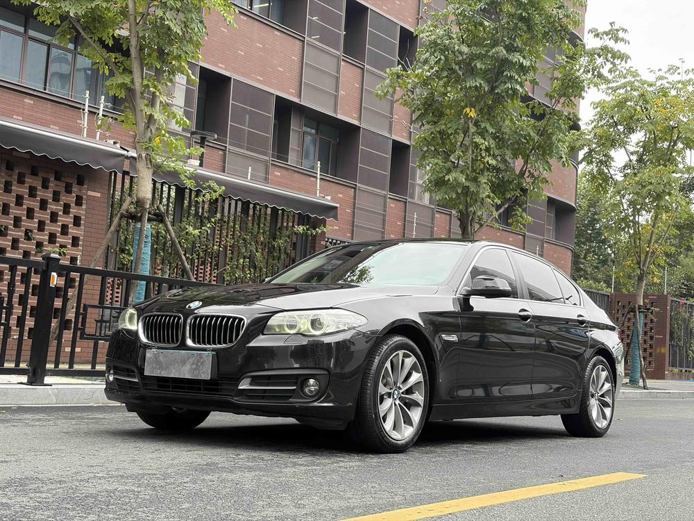 BMW BMW 5-Series