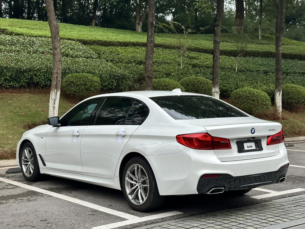 BMW BMW 5-Series