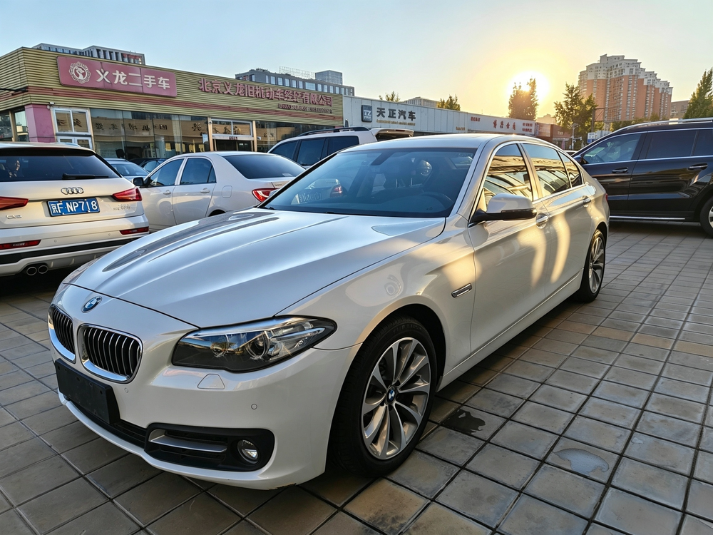 BMW BMW 5-Series