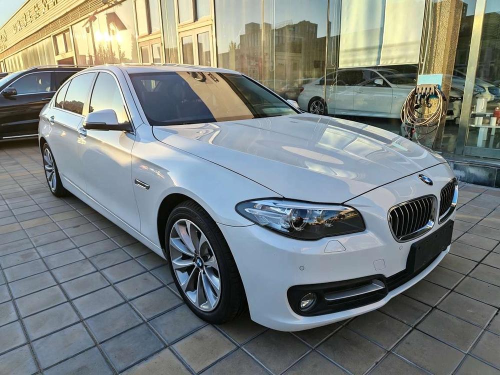 BMW BMW 5-Series