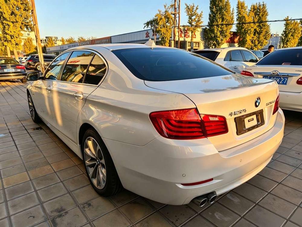 BMW BMW 5-Series