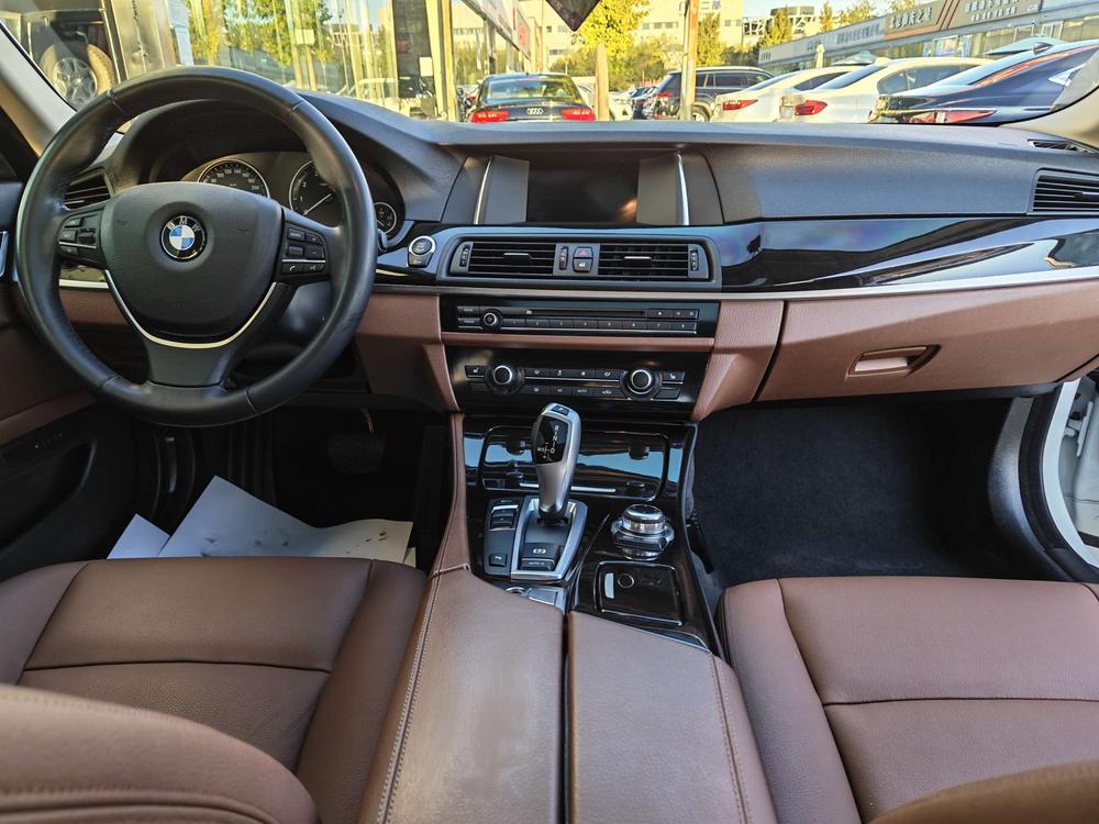 BMW BMW 5-Series