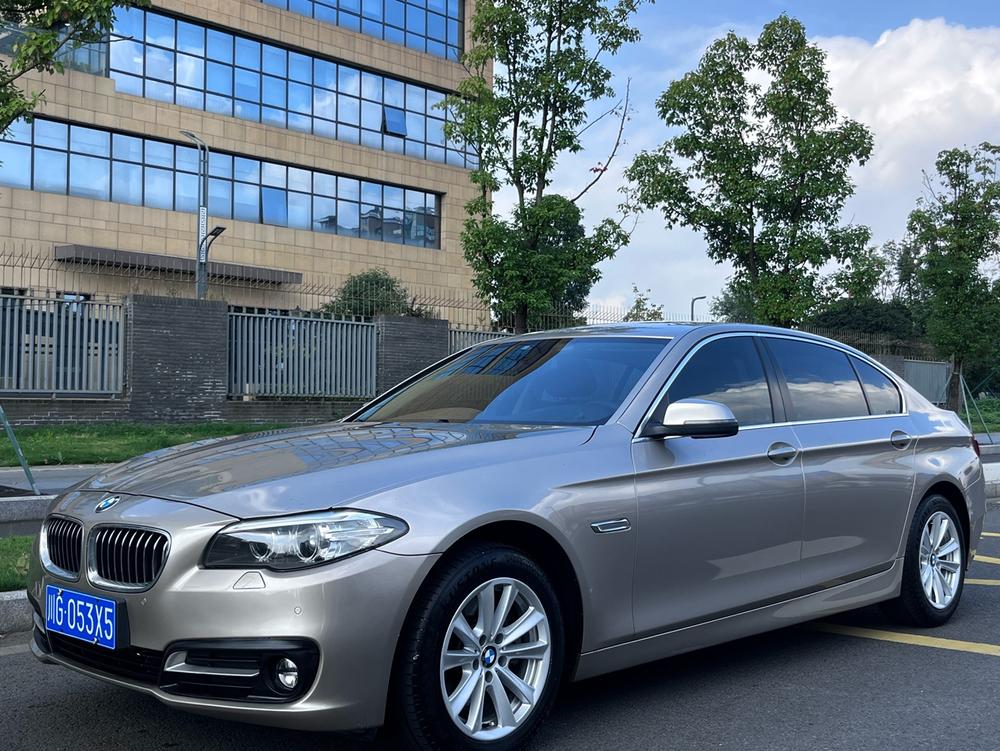 BMW BMW 5-Series