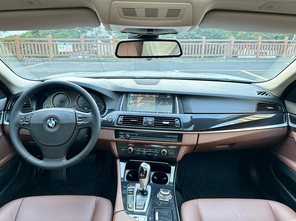 BMW BMW 5-Series