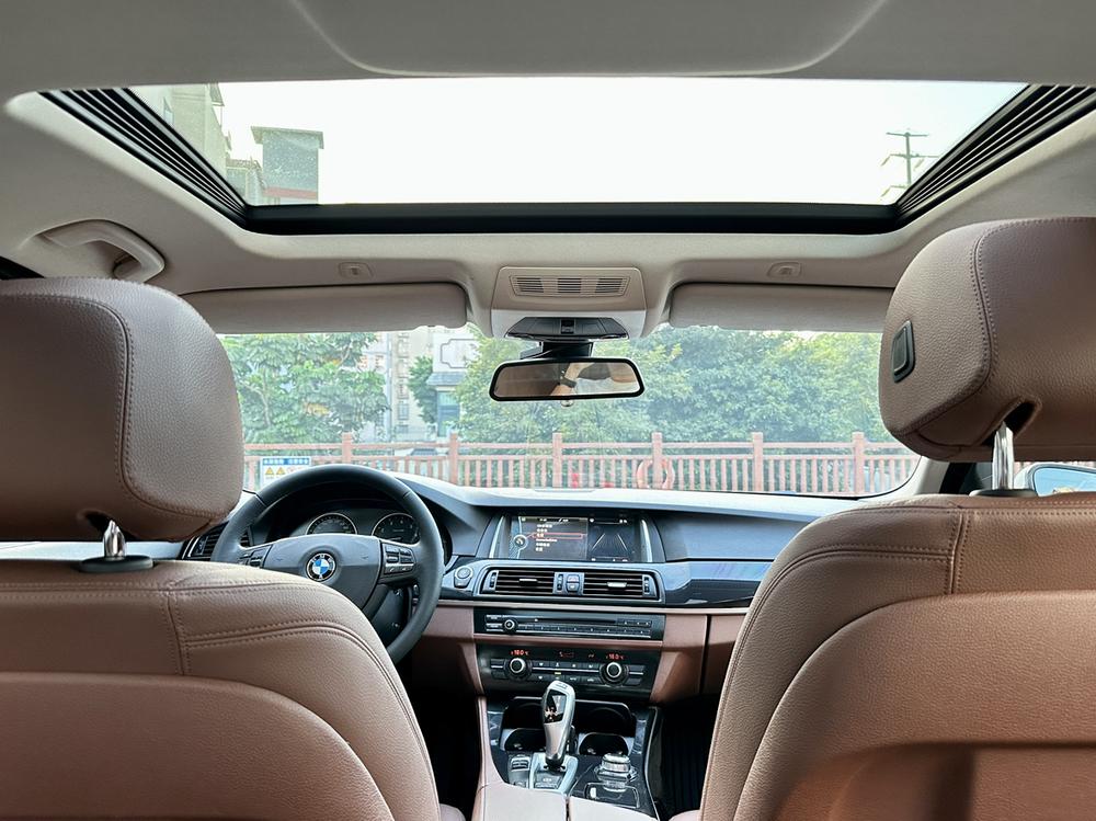 BMW BMW 5-Series