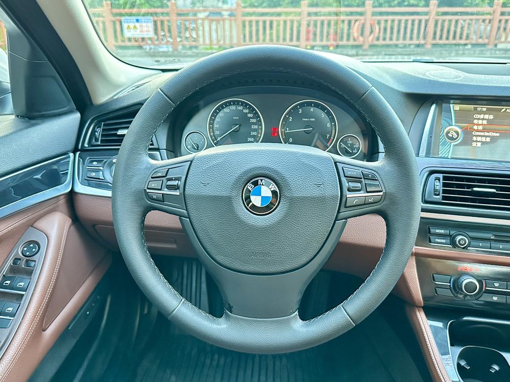 BMW BMW 5-Series