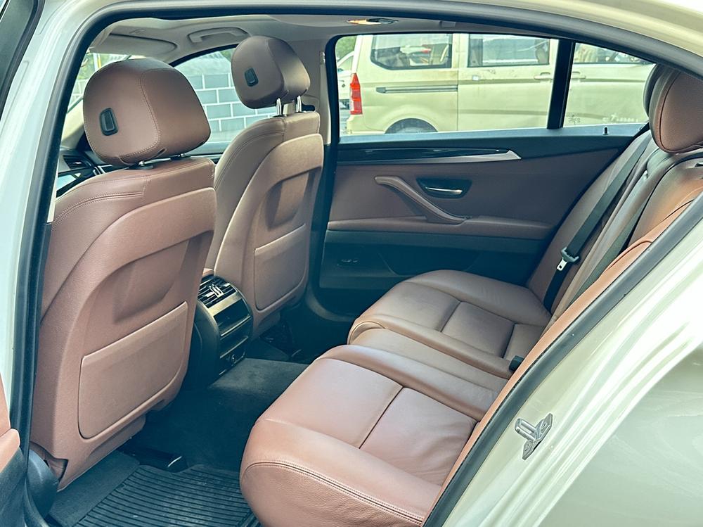 BMW BMW 5-Series