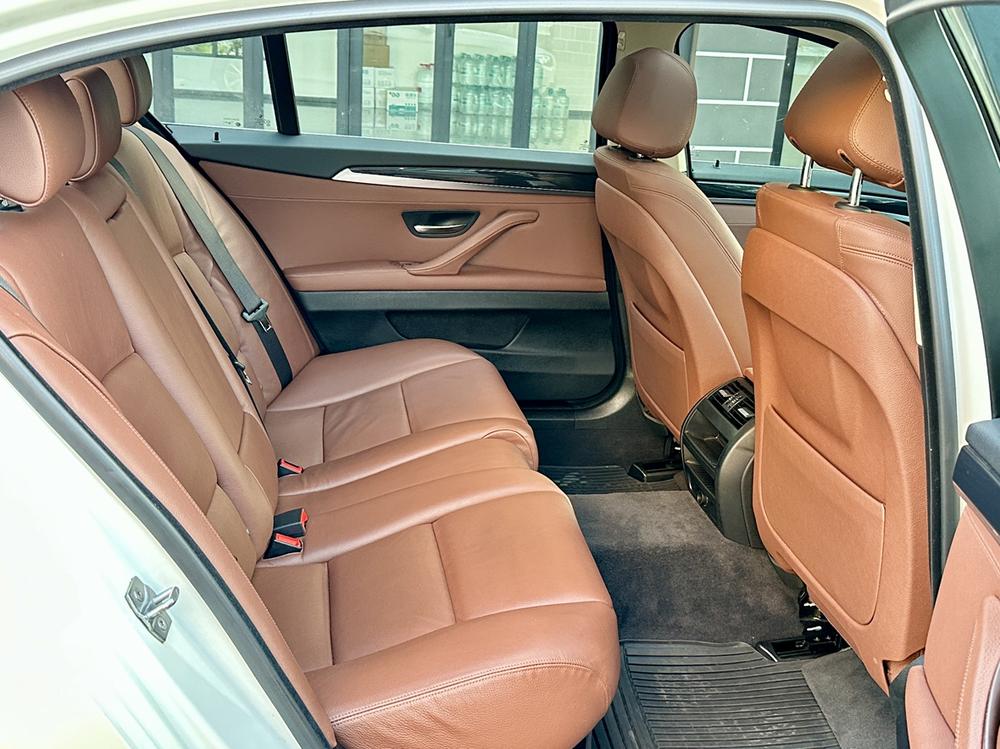 BMW BMW 5-Series