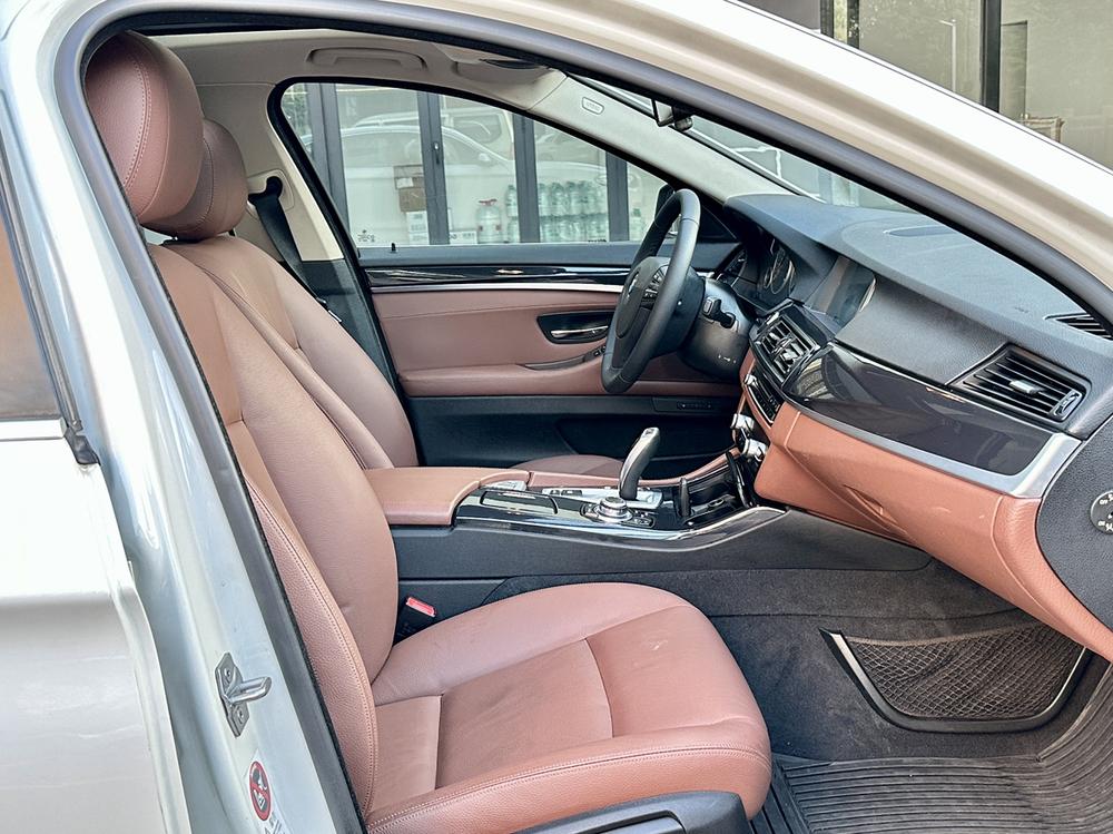 BMW BMW 5-Series