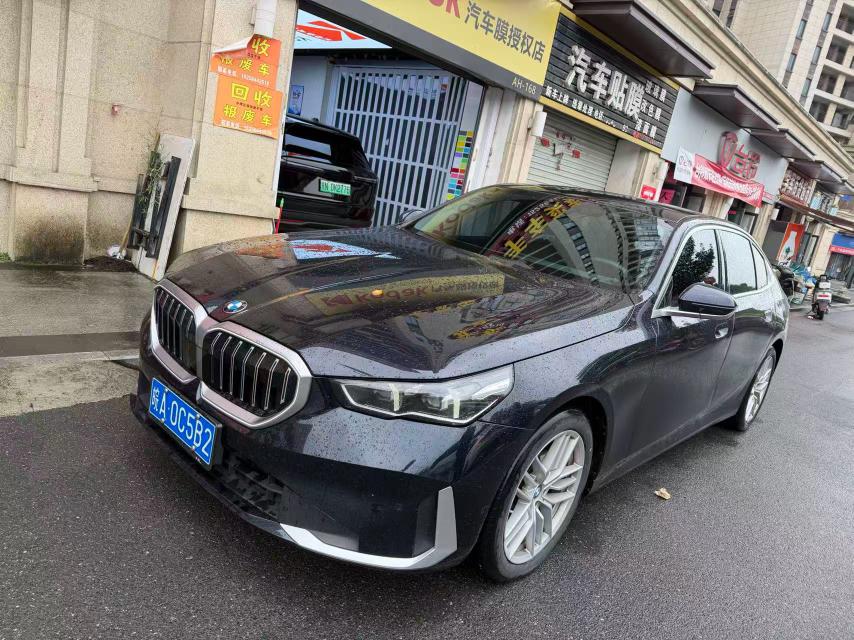 BMW BMW 5-Series