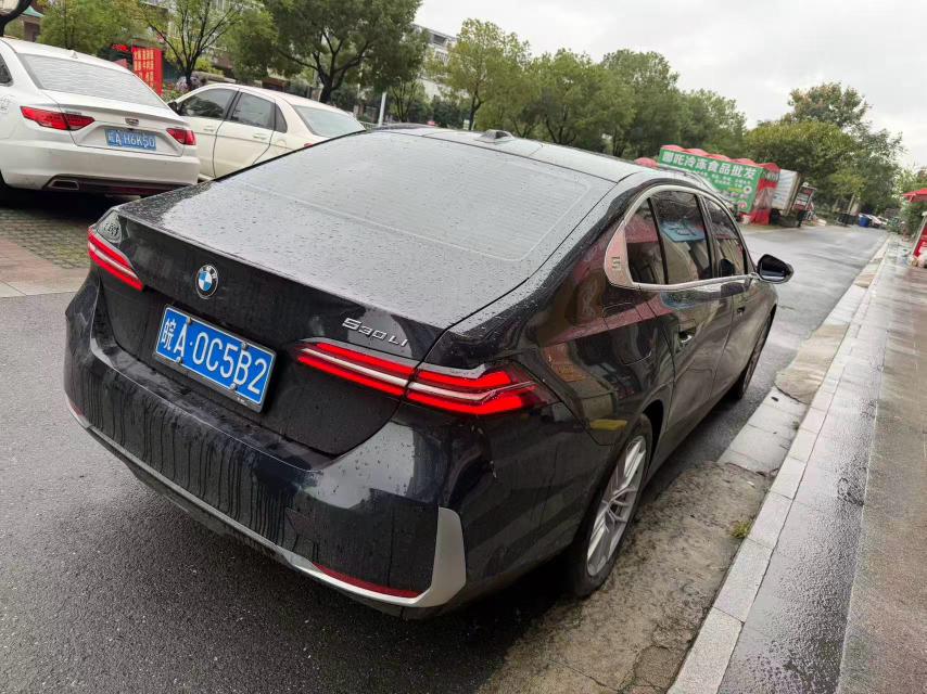 BMW BMW 5-Series