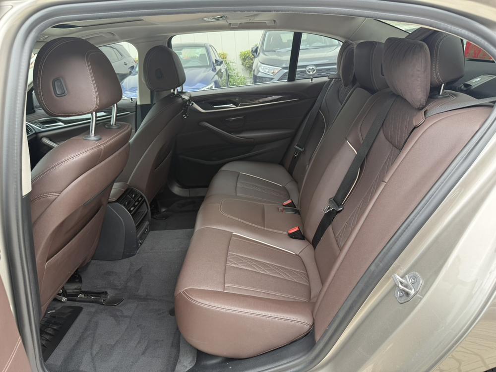 BMW BMW 5-Series