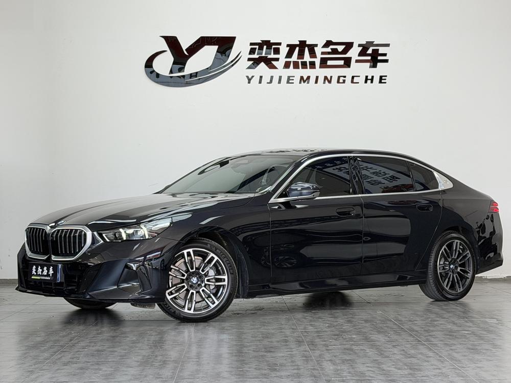 BMW BMW 5-Series