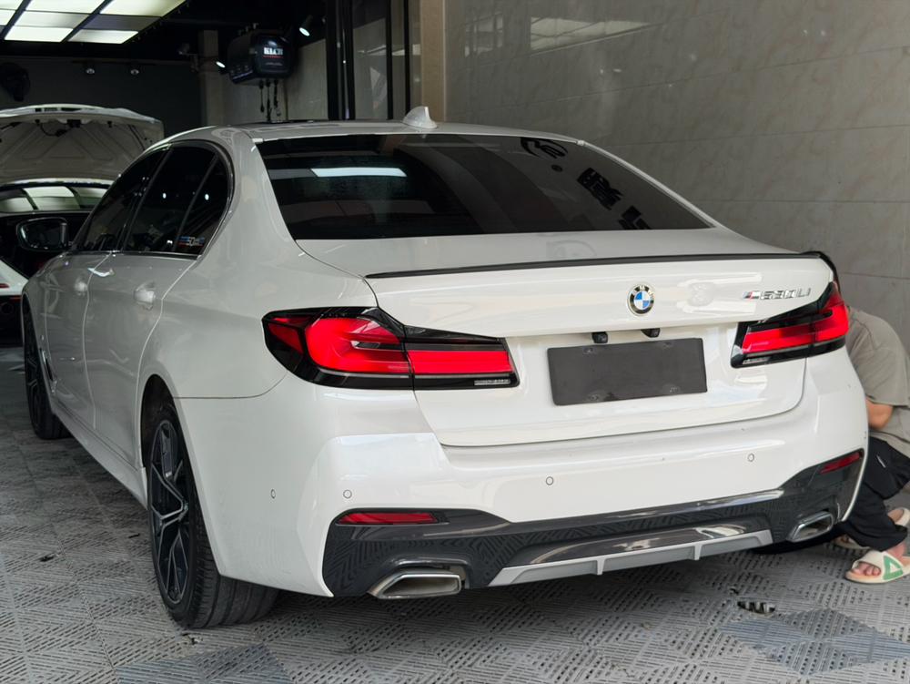 BMW BMW 5-Series
