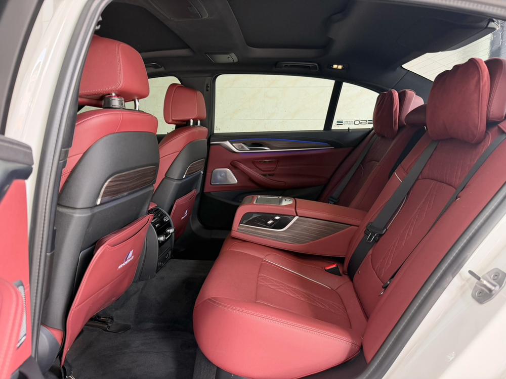 BMW BMW 5-Series