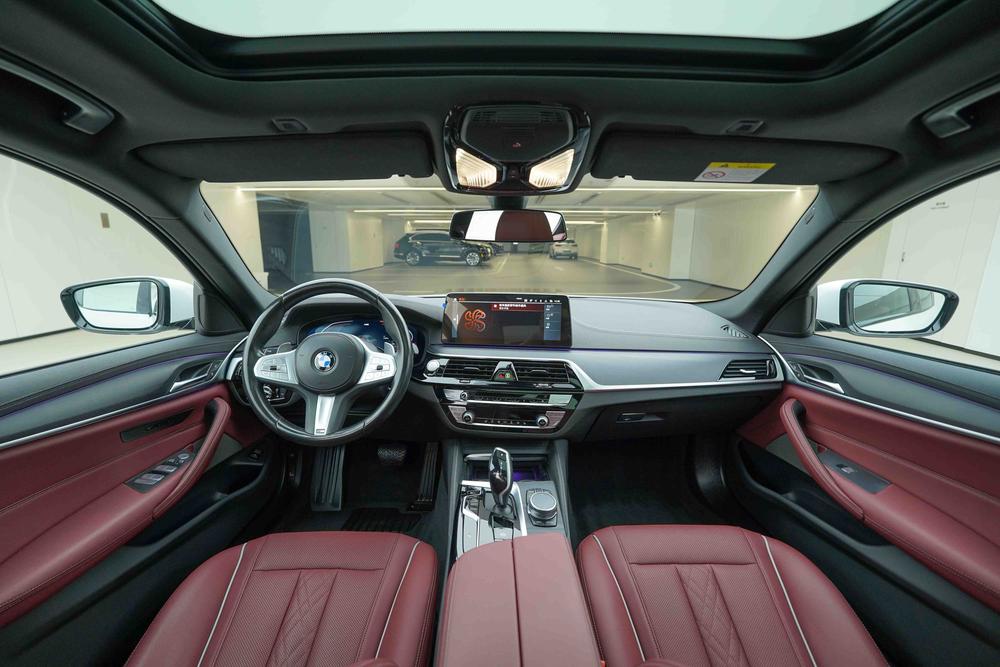 BMW BMW 5-Series