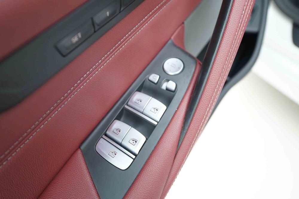 BMW BMW 5-Series