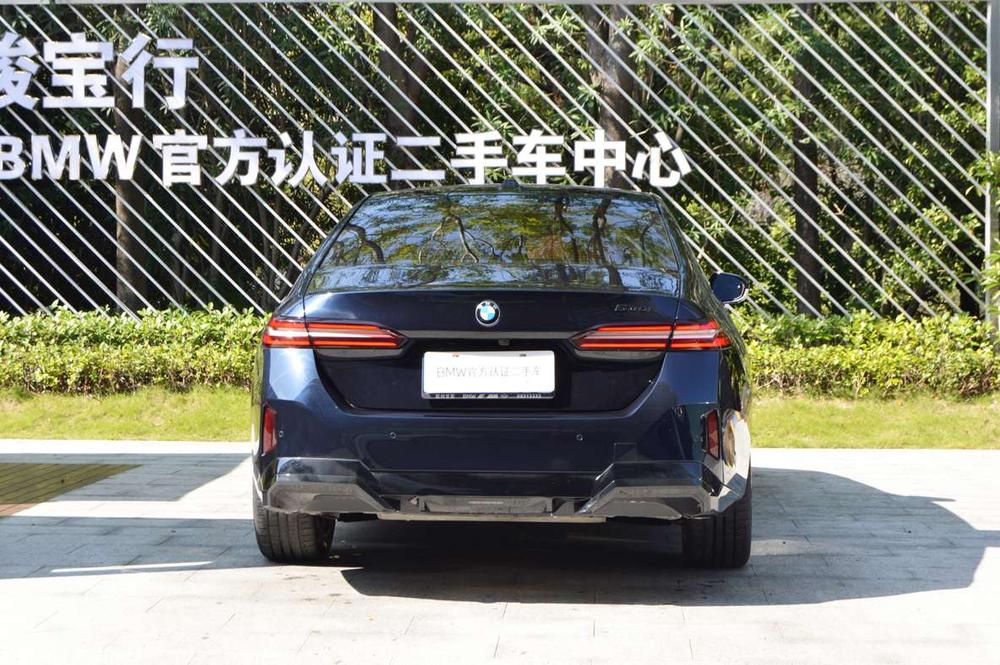 BMW BMW 5-Series