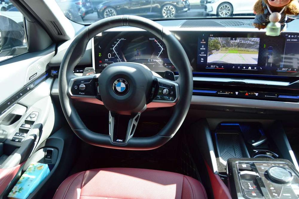 BMW BMW 5-Series