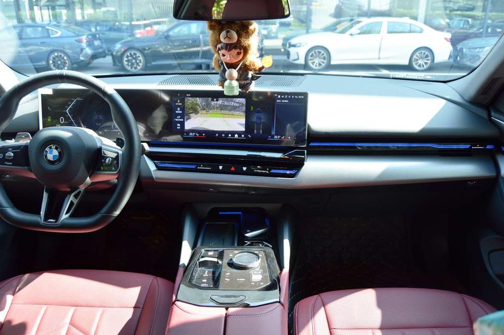 BMW BMW 5-Series