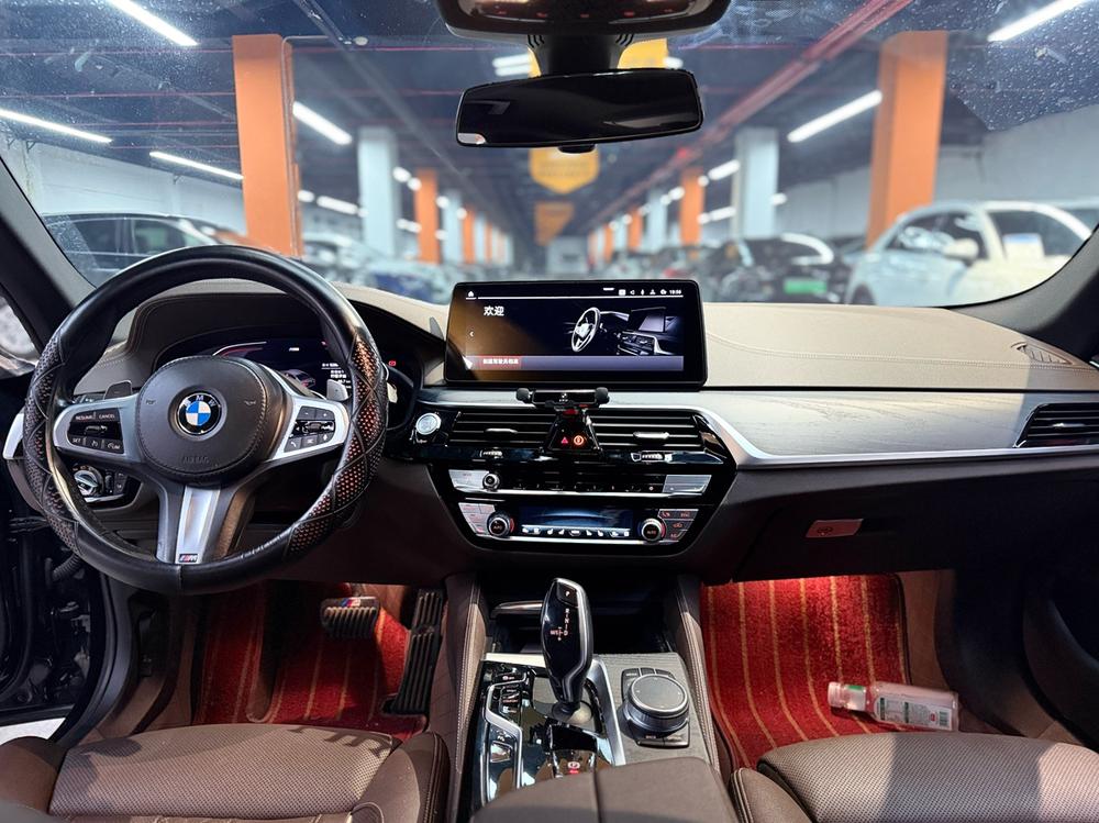 BMW BMW 5-Series