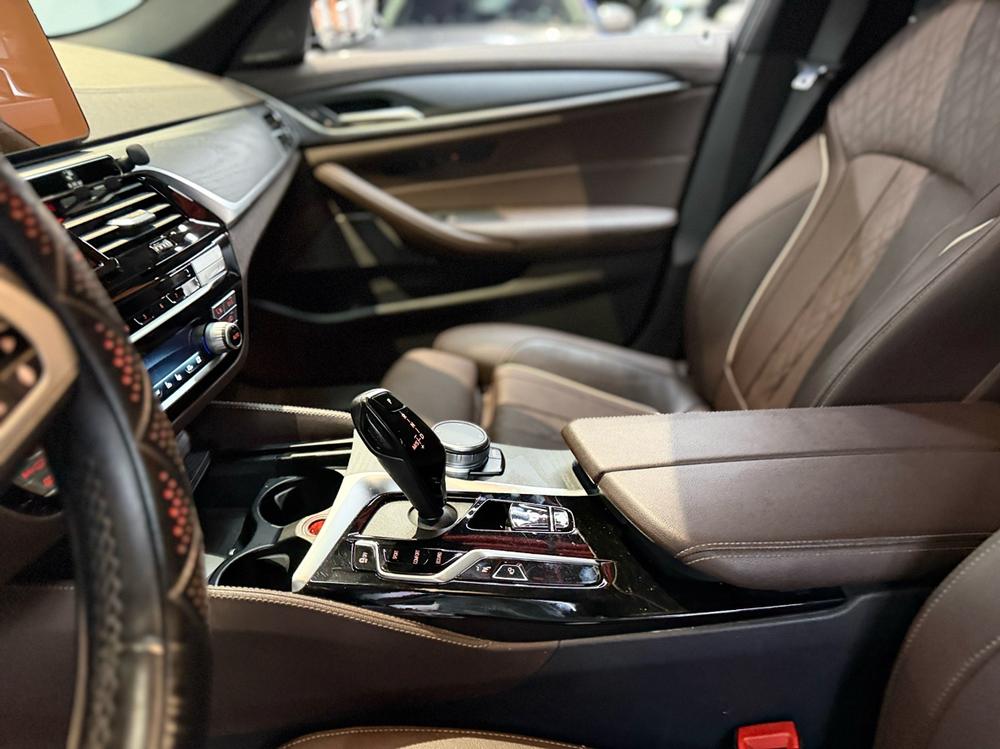 BMW BMW 5-Series