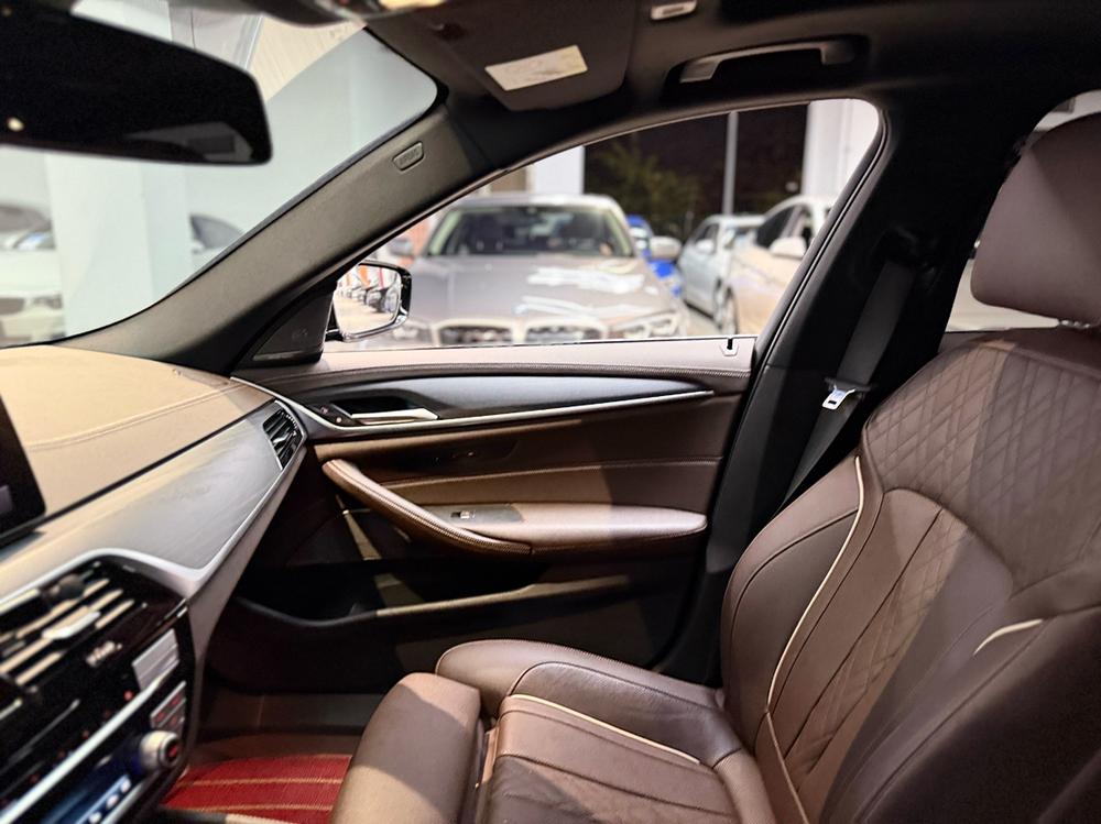 BMW BMW 5-Series