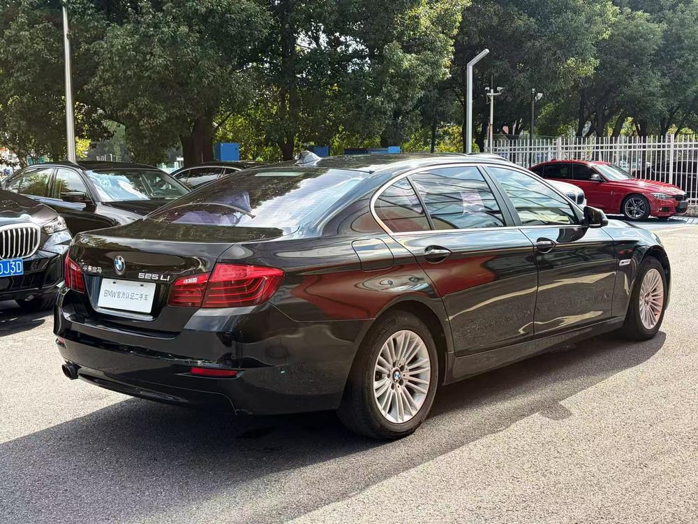 BMW BMW 5-Series