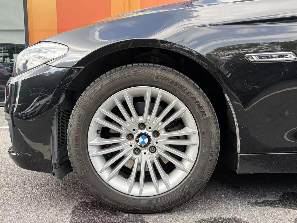 BMW BMW 5-Series