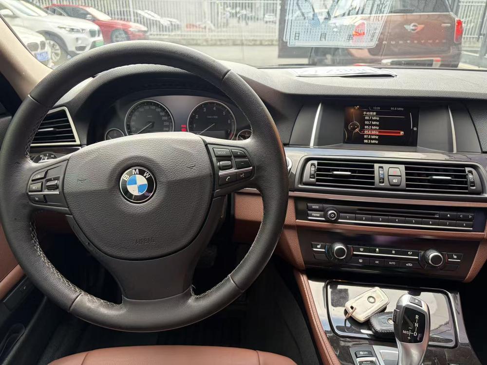 BMW BMW 5-Series