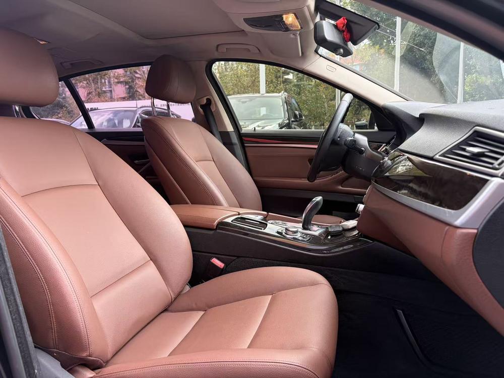 BMW BMW 5-Series