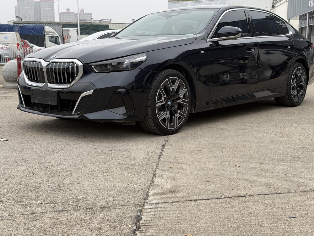 BMW BMW 5-Series