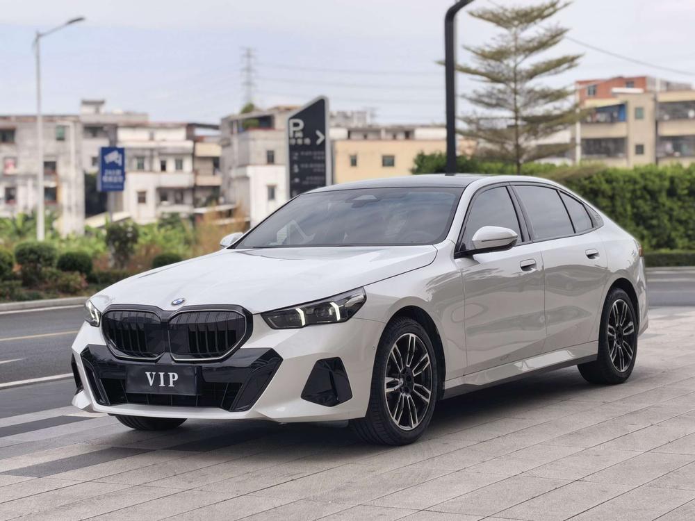 BMW BMW 5-Series