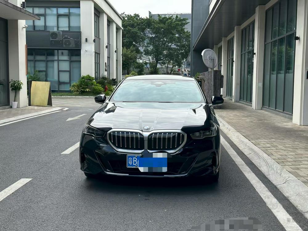 BMW BMW 5-Series