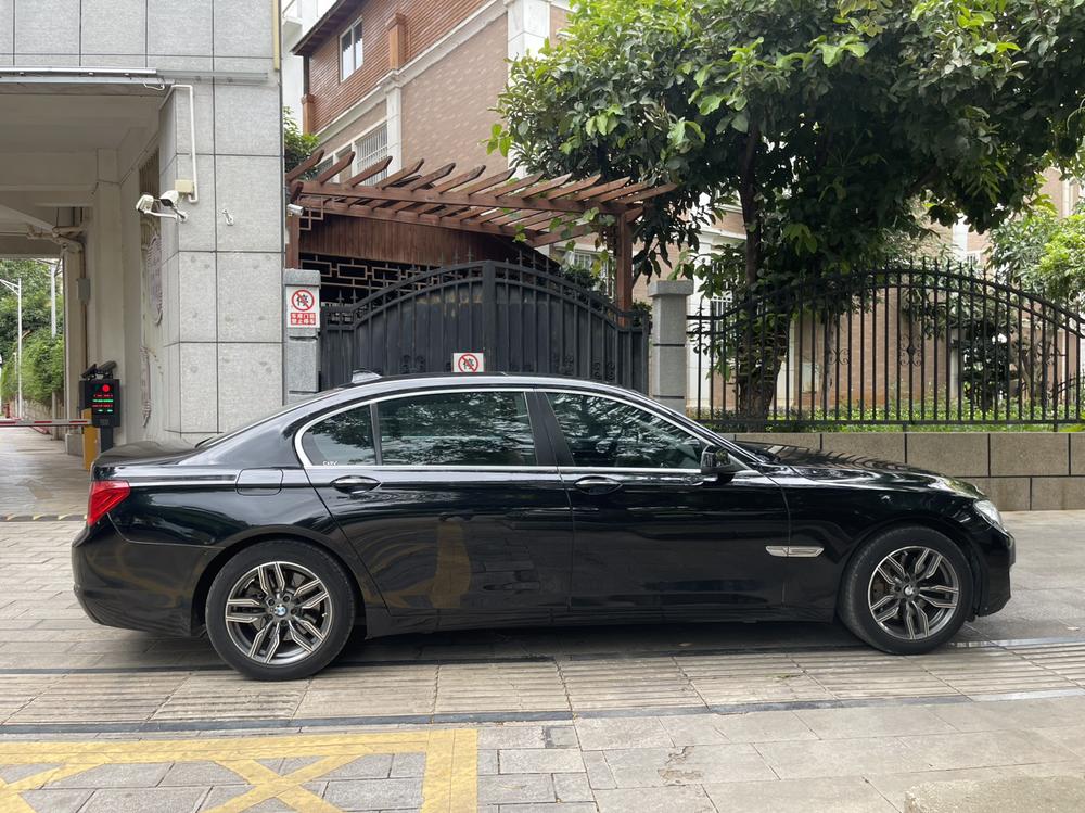 BMW BMW 7-Series