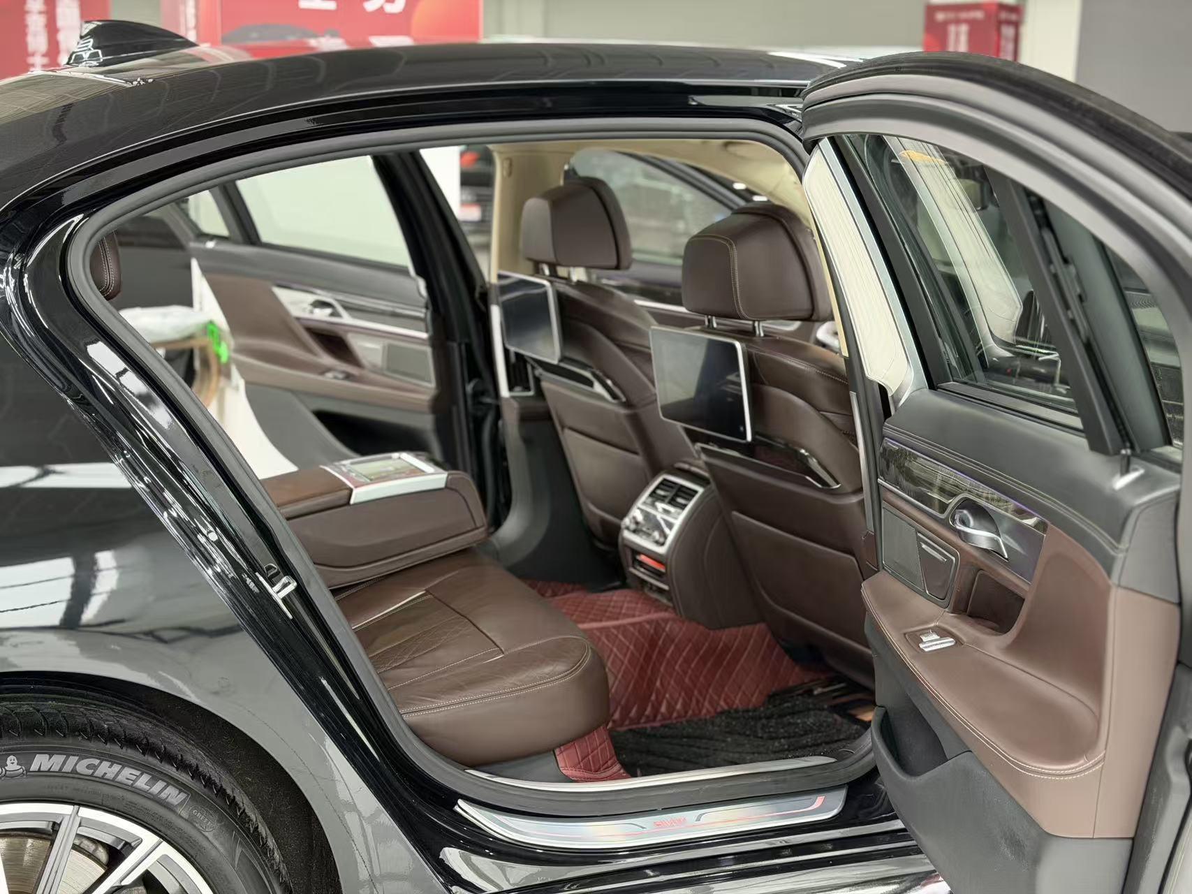 BMW BMW 7-Series