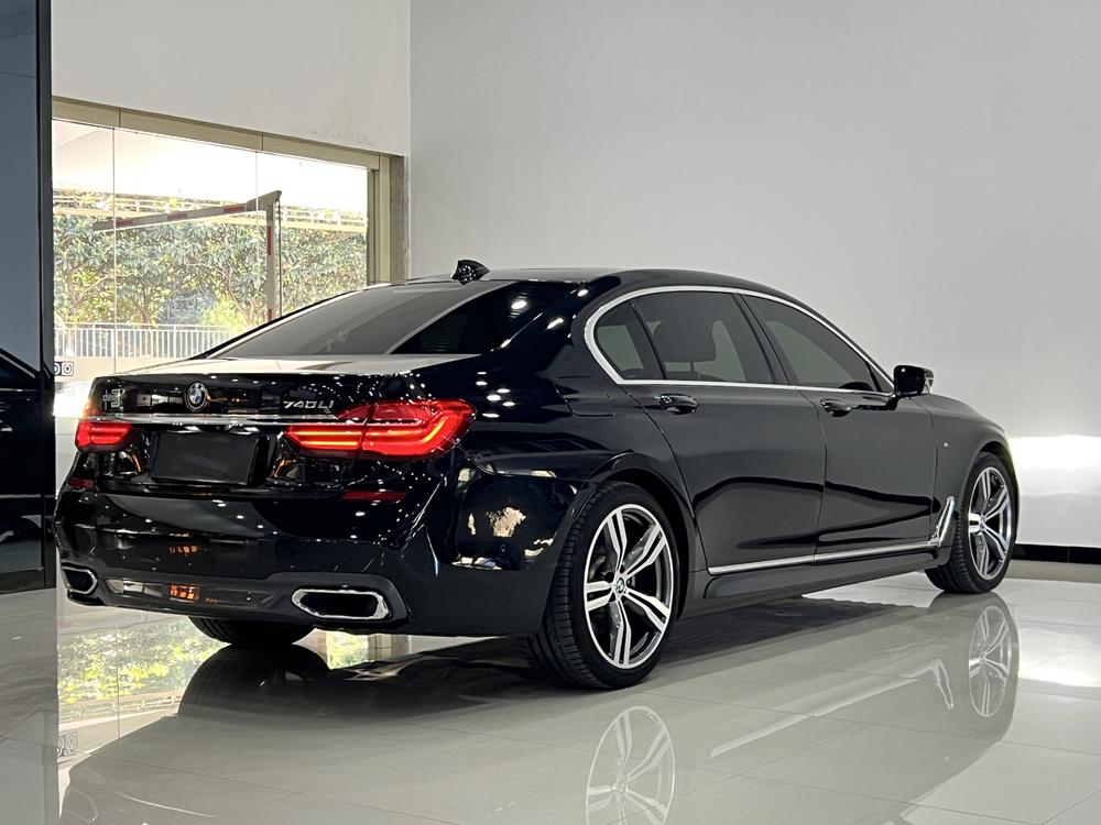 BMW BMW 7-Series