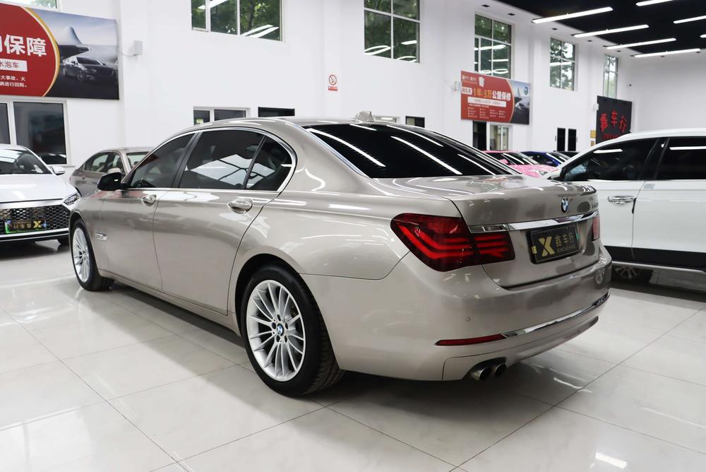 BMW BMW 7-Series