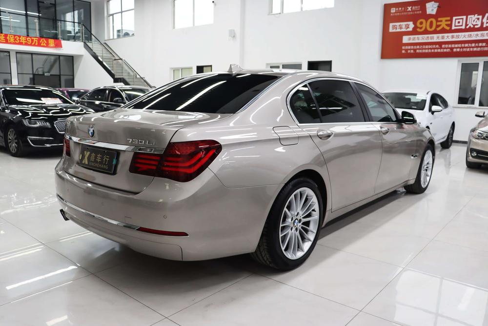 BMW BMW 7-Series