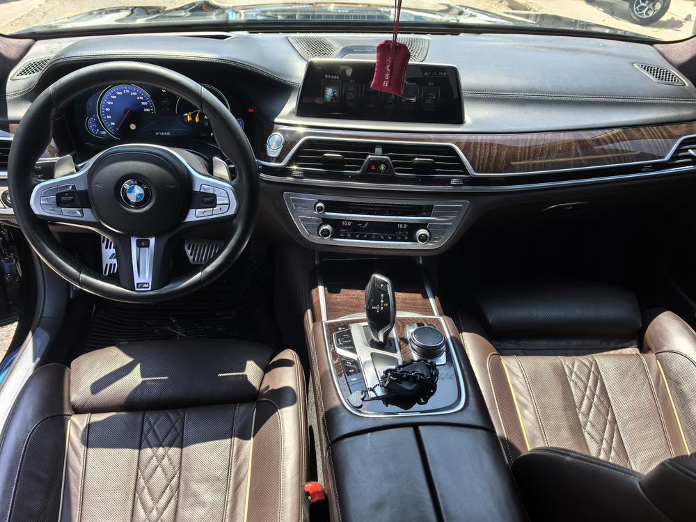 BMW BMW 7-Series