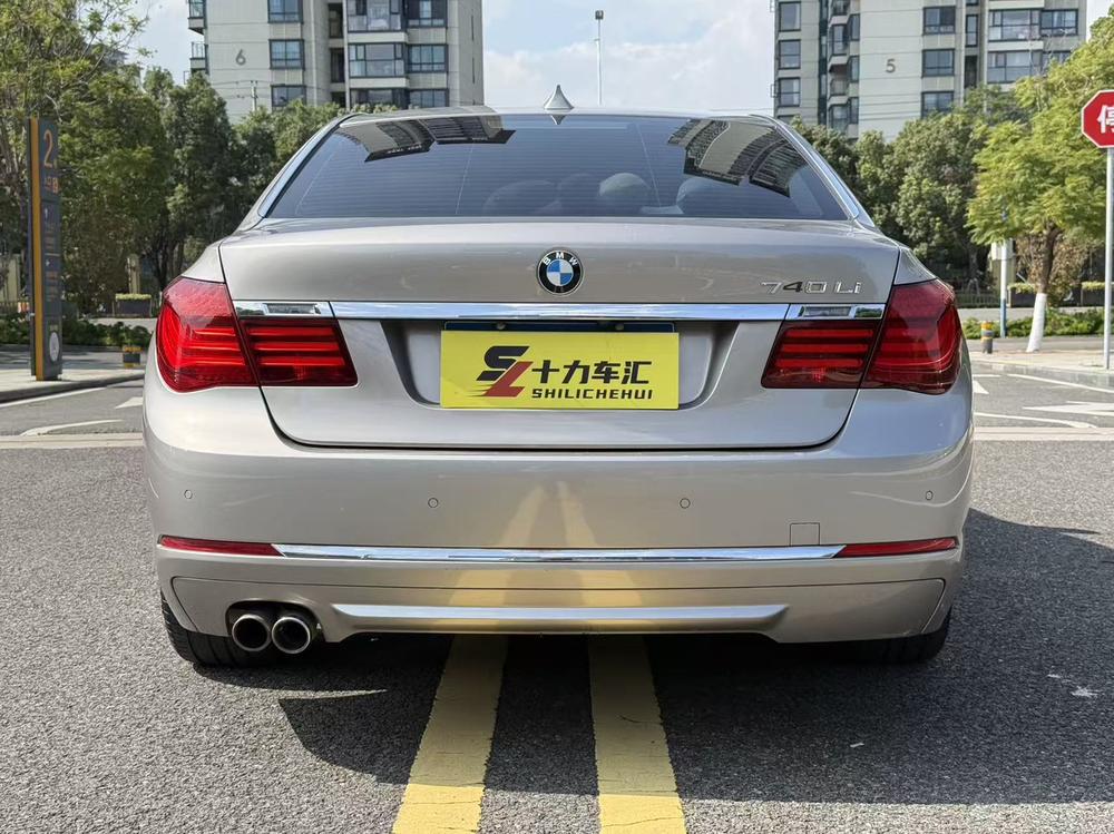 BMW BMW 7-Series