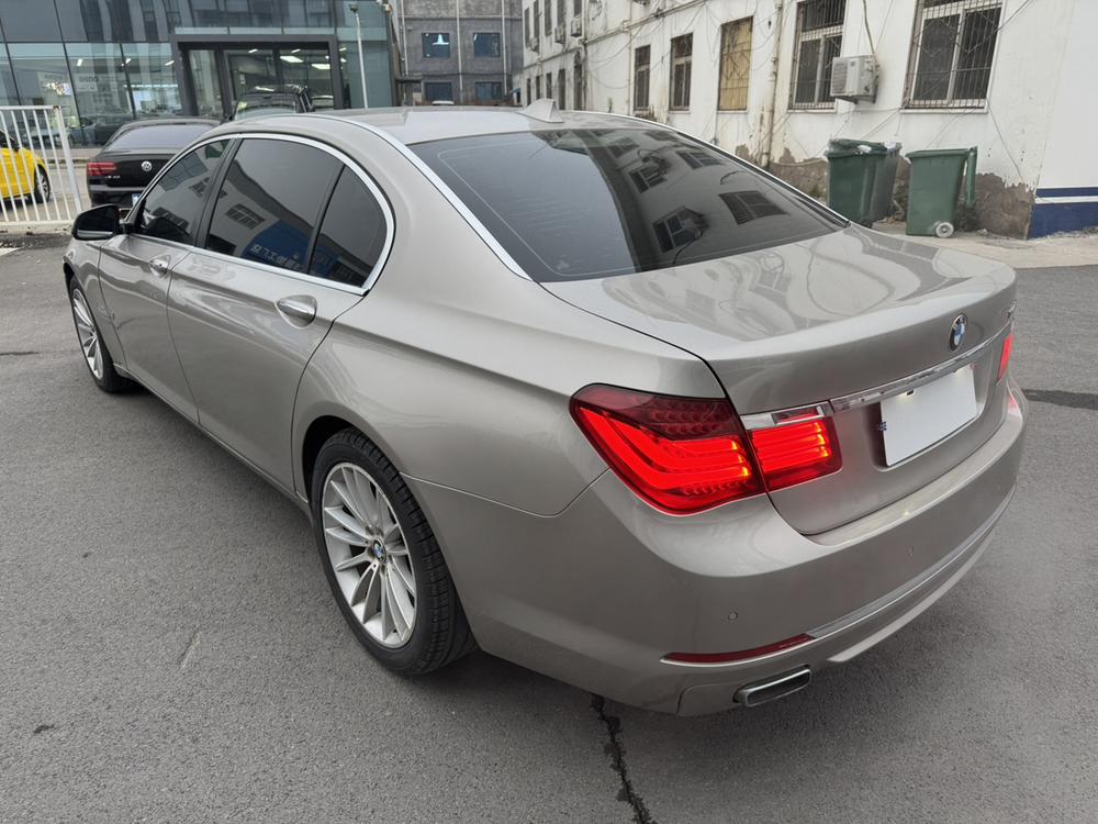 BMW BMW 7-Series