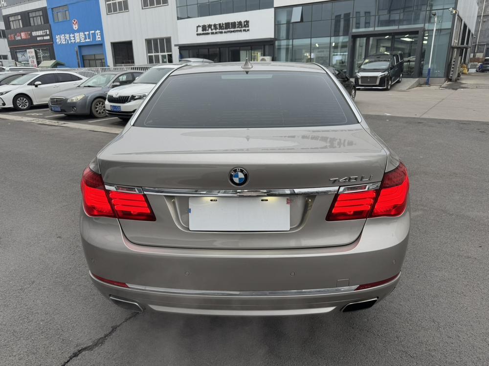 BMW BMW 7-Series