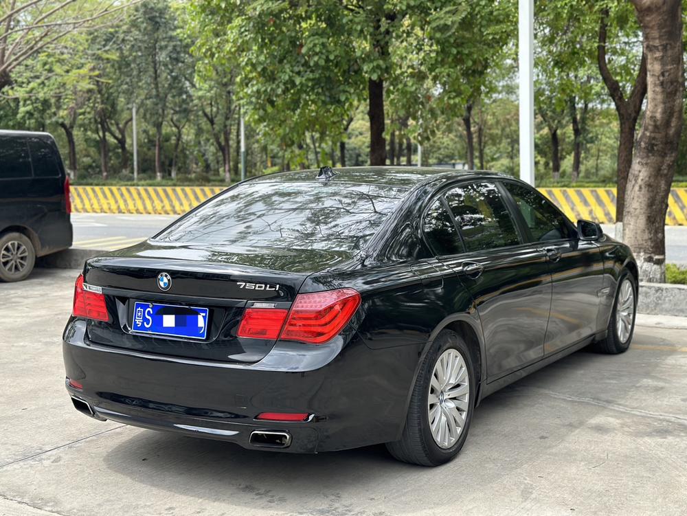 BMW BMW 7-Series