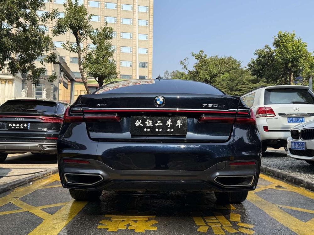 BMW BMW 7-Series