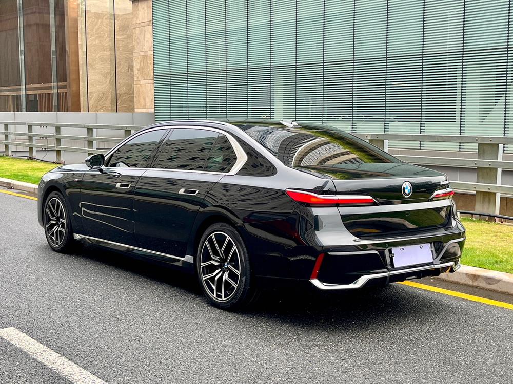 BMW BMW 7-Series